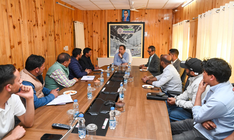 Chief Secretary reviews development works in Drass, emphasizes infrastructure, education, and sanitation