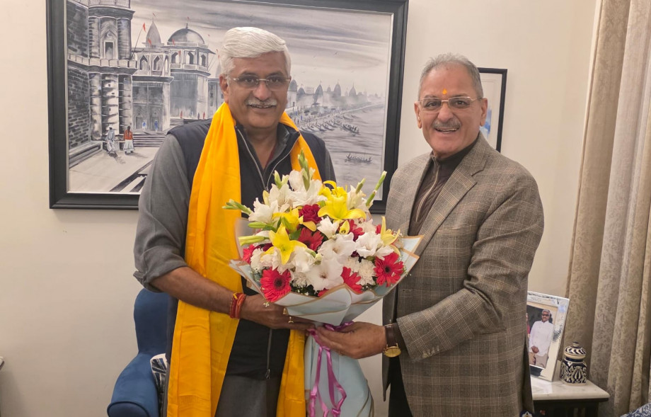 LG Ladakh meets Union Tourism Minister in New Delhi