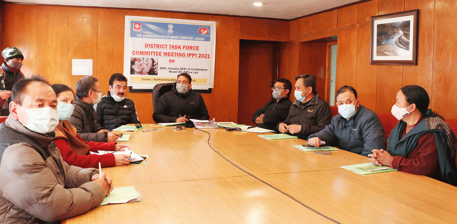 DC Leh reviews Intensified Pulse Polio Immunisation programme