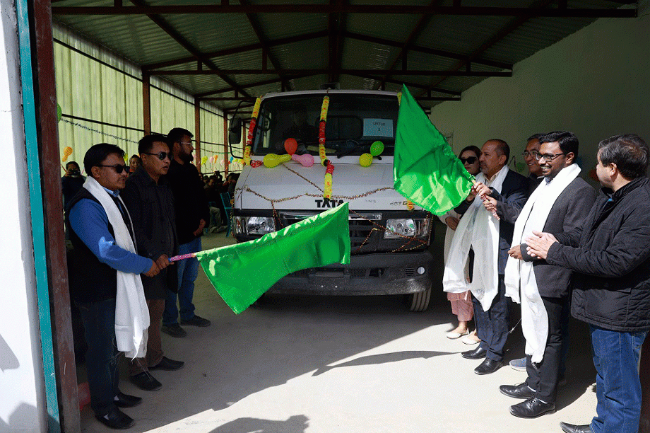 EC Tashi Namgyal inaugurates Solid Resource Management Centre at Spituk