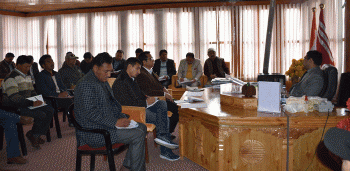 Kargil DC reviews functioning of Revenue Department to redress grievances