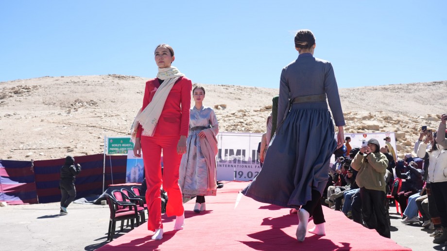 World's highest international fashion runway held at Umling-la 