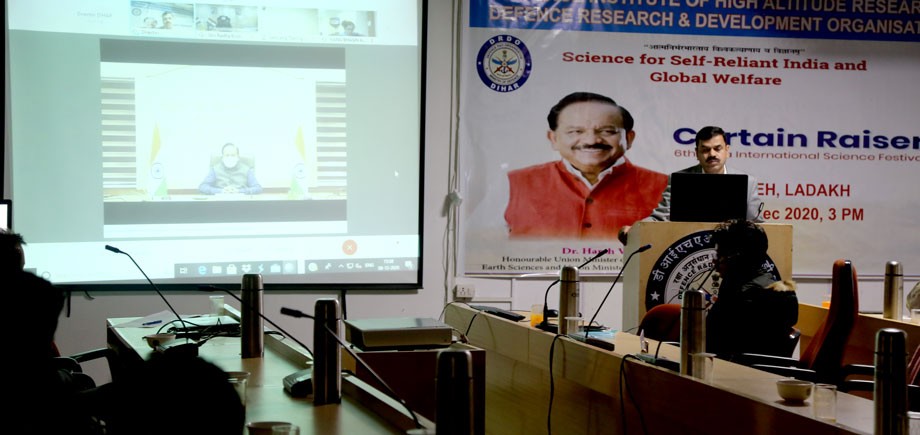 Dr. Harsh Vardhan inaugurates curtain raiser of 6th India International Science Festival