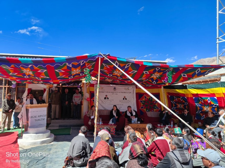 Justice Sanjay Kishan Kaul inaugrates legal aid clinic at Tangtse 