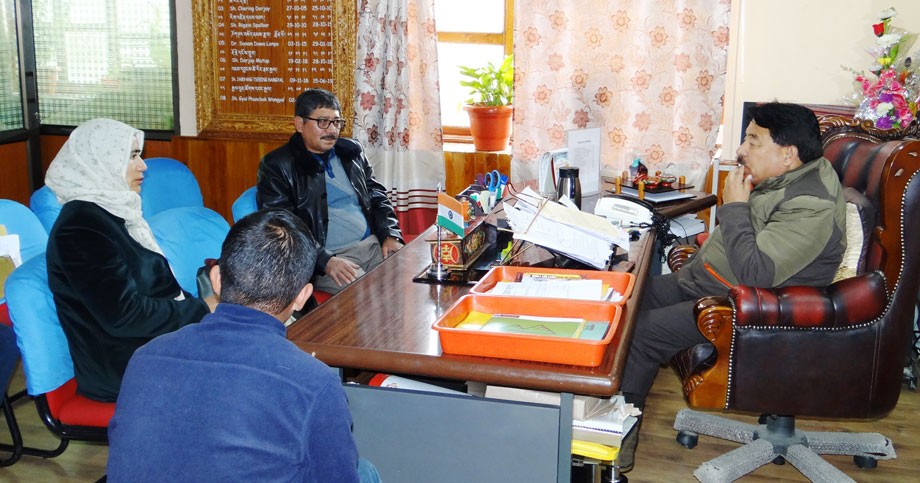 Meeting called to discuss non-availability of onions in Leh