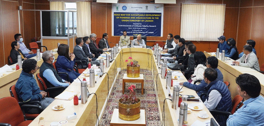 LG attends brainstorming session on sustainable development of fisheries, aquaculture in Ladakh