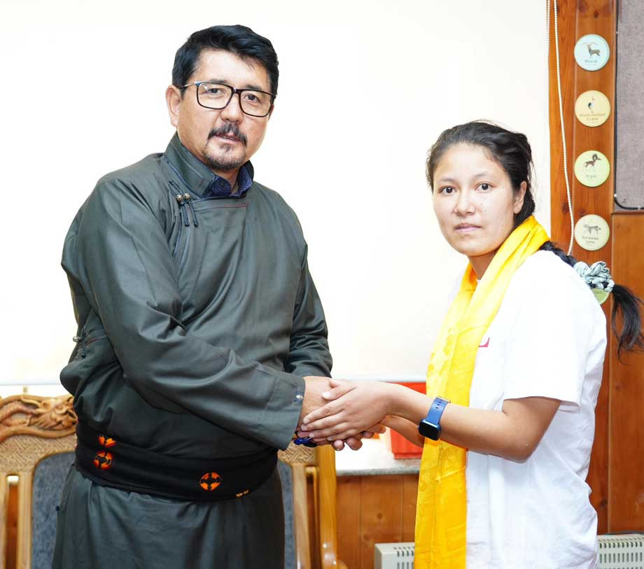 CEC Leh felicitates Rinchen Youdol for winning gold at Asian Para Taekwondo championships