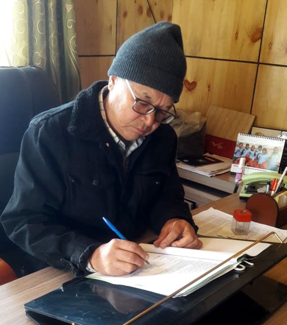 MC, Leh, signs partnership agreement with IUC to help Leh in developing urban 'Action Plan'