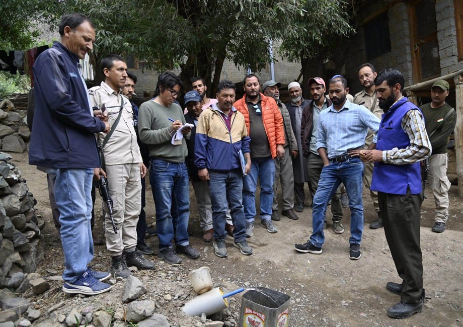 DC Kargil assesses Jal Jeevan Mission work in Drass