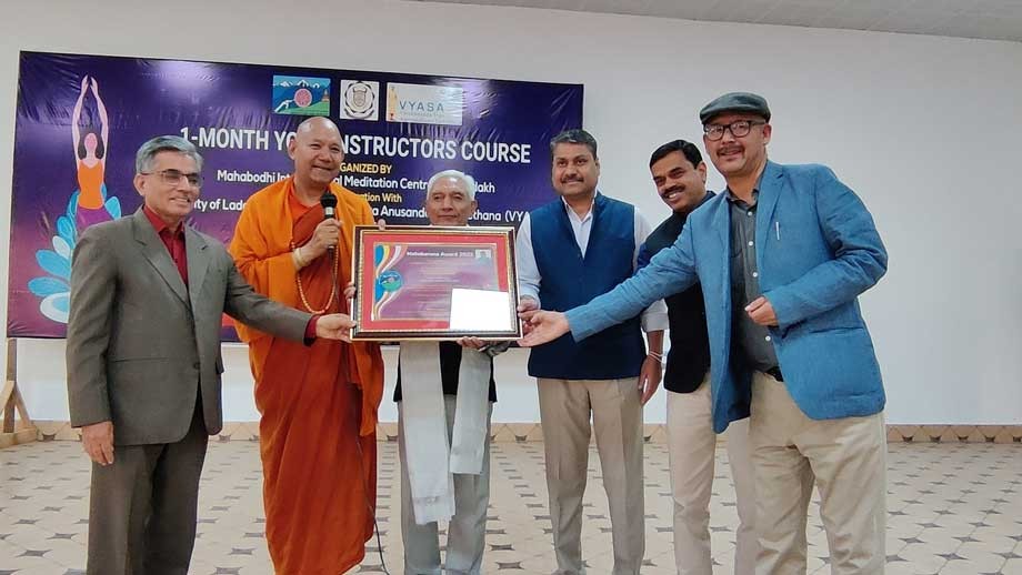 Mahabodhi organises Yoga instructor course in Ladakh