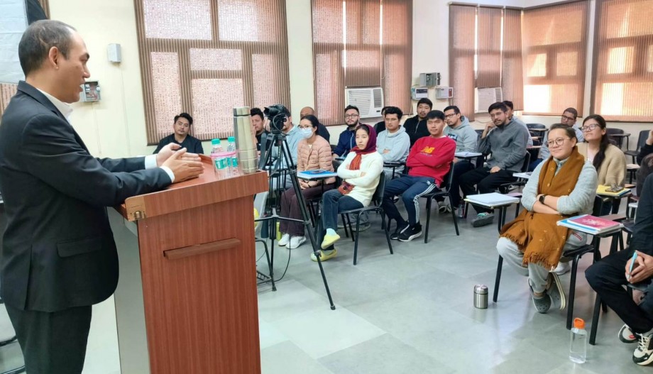 Rigzen Samphel (IAS) interacts with civil services aspirants of Leh