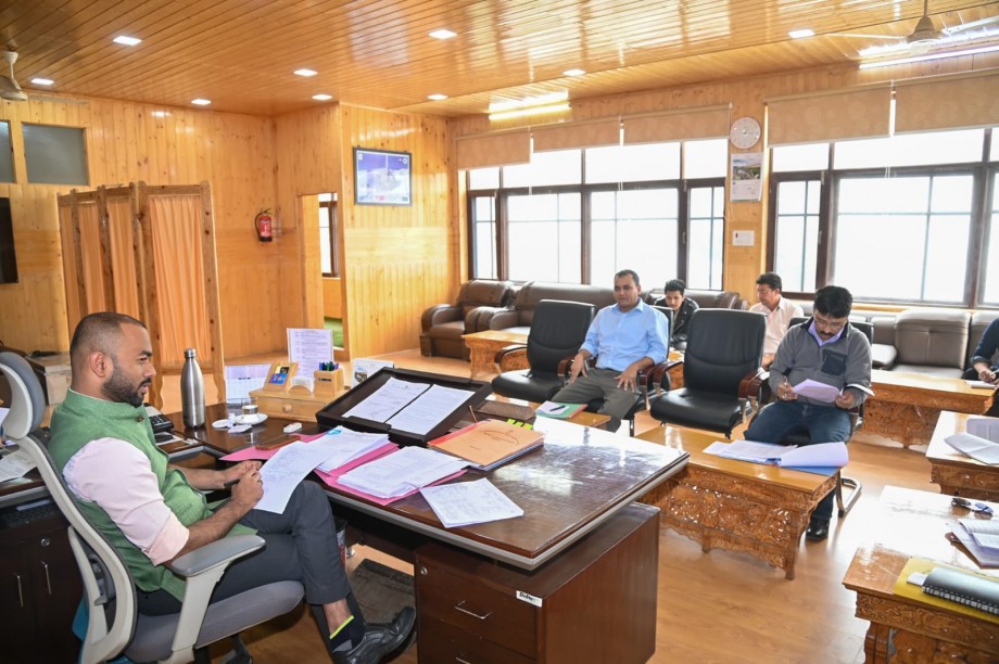 DC, Kargil, submitted grievances to the L-G office