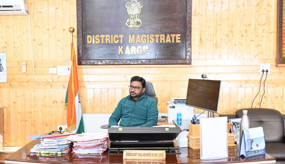 DC Kargil reviews Swadesh Darshan 2.0 progress in tourism department