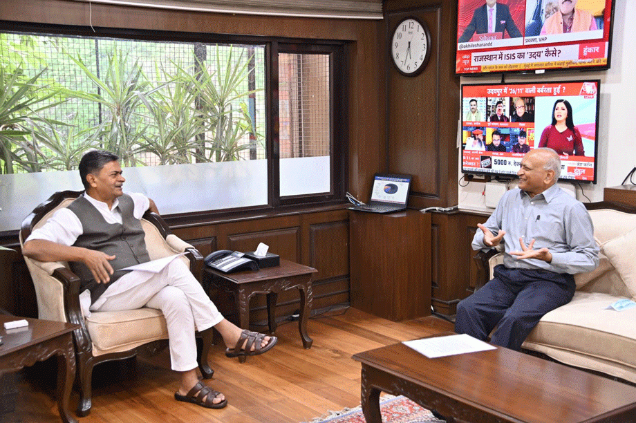 LG Mathur meets Minister of Power and New & Renewable Energy