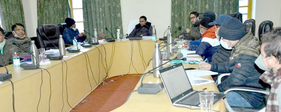 MP Ladakh reviews COVID-19 preparedness in Kargil