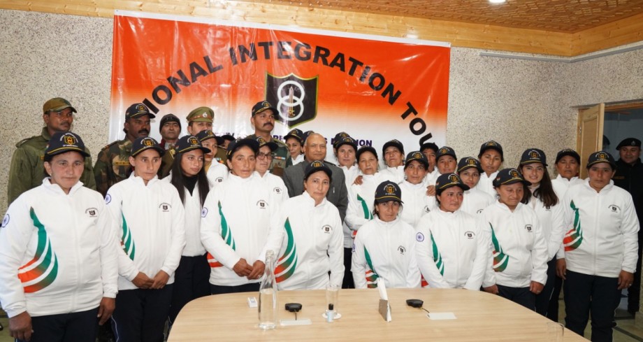 Army organise National Integration tour to 25 women from Aryan Valley