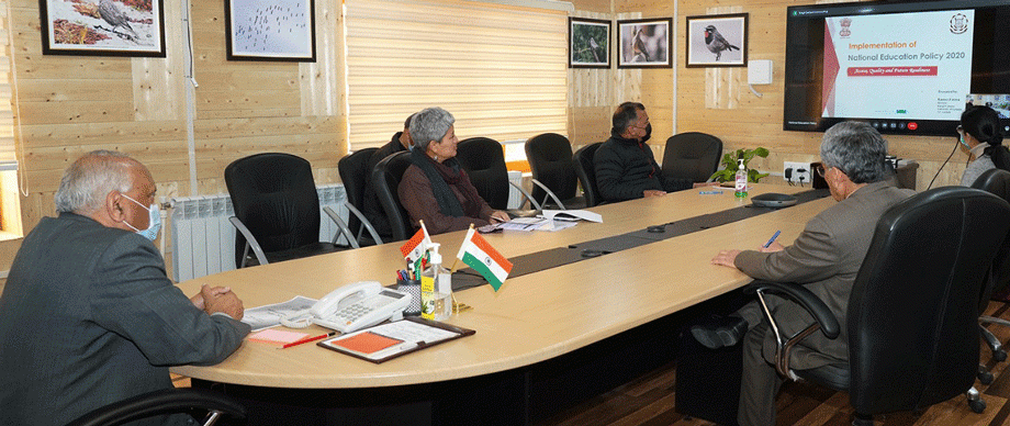 L-G Mathur reviews implementation of NEP 2020 in higher education institutes in Ladakh