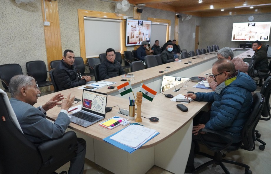 L-G discusses construction proposal  of Media Centre-cum-Office complex of DIPR Leh