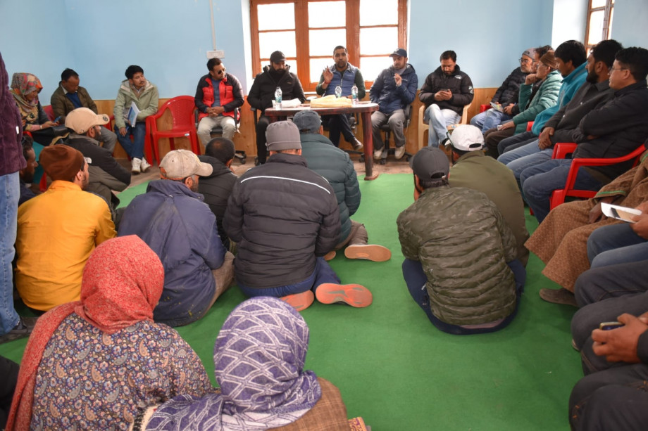 Khidmat-e-Awaam outreach programme held at Matayen, Drass