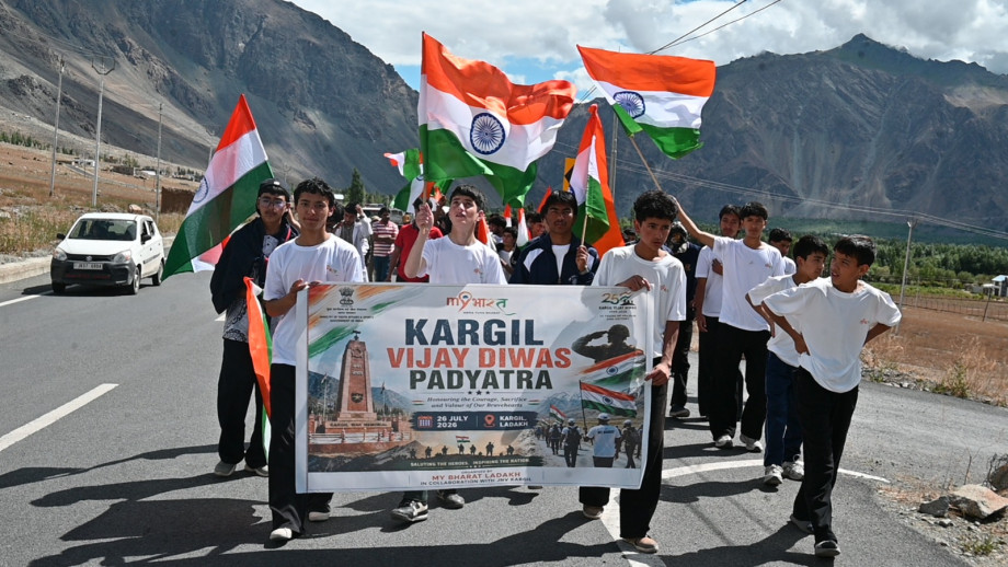 Kargil Vijay Diwas: Hundreds pay tribute to war heroes in MY Bharat Padyatra
