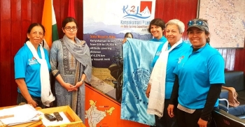 Vasanti Jayant Joshi completes Kanyakumari- Leh cycle expedition