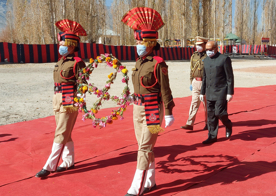 Police Commemoration day: L-G Mathur pays tribute to martyrs