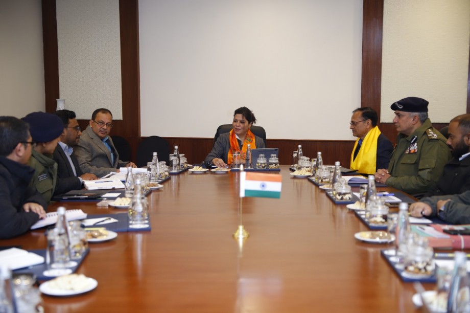 ECI team reviews election preparedness in UT Ladakh