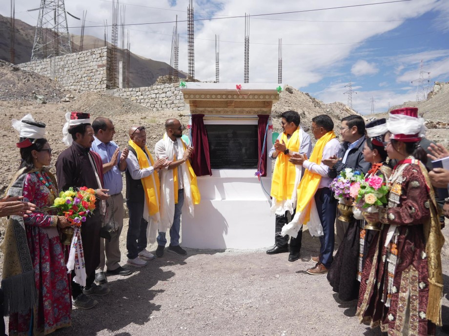 CEC Tashi Gyalson inaugurates projects worth over ₹27 crore in Khaltse constituency