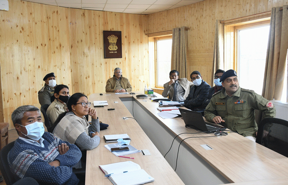 Advisor, Ladakh reviews traffic management and enforcement