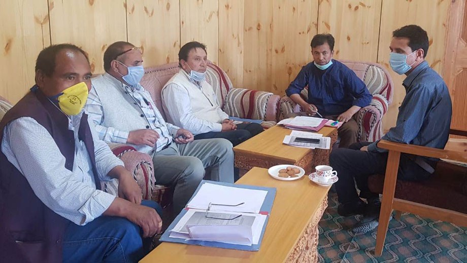 EC Tashi reviews developmental activities under Tourism sector, Kargil