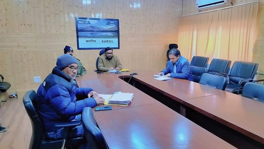 DC Kargil reviews AN-32 courier service plans for winter connectivity