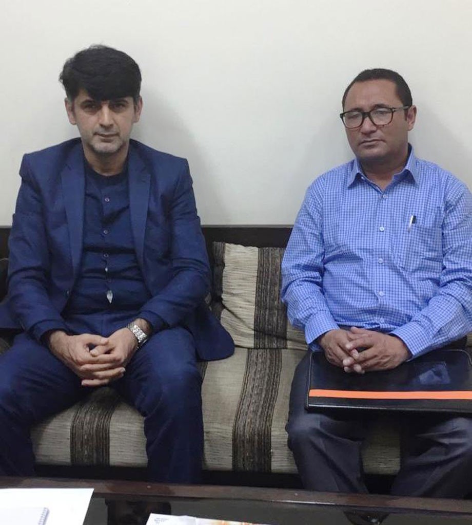 Executive Councillor, Mumtaz Hussain, raises issue of stranded pilgrims with officials