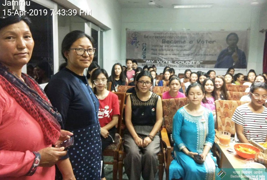 Leh SVEEP team visits Ladakhi Girls Hostel at Muthi, Jammu