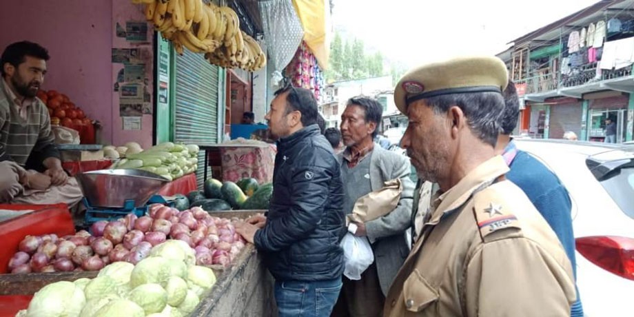 Market Checking team conducts inspection, fine imposed against erring shopkeepers