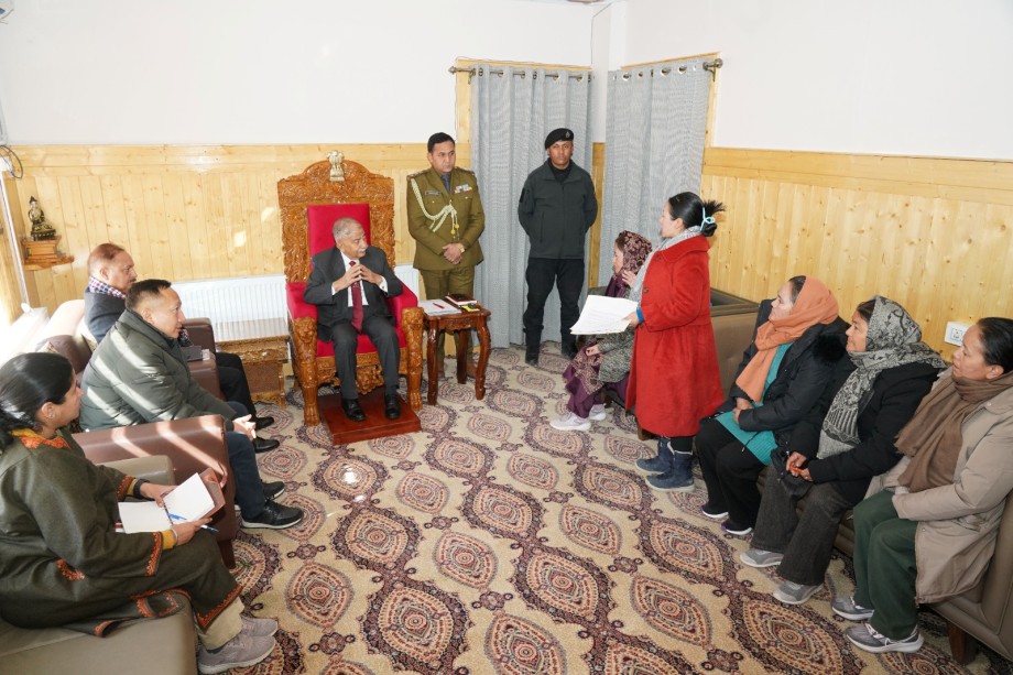 ReT teachers urge L-G Ladakh to address transfer policy issues