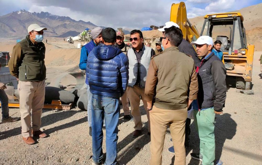 Illegal mining: Three stone crushing units, 1 hot and wet mixing plant sealed in Kargil