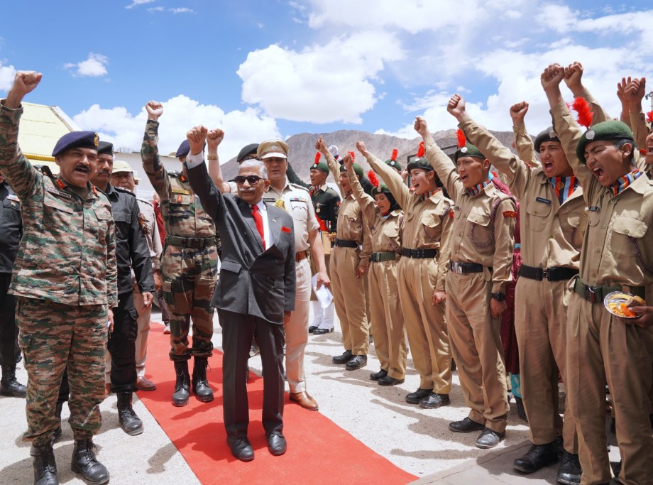 L-G visits 1st Ladakh Battalion NCC at Kharu